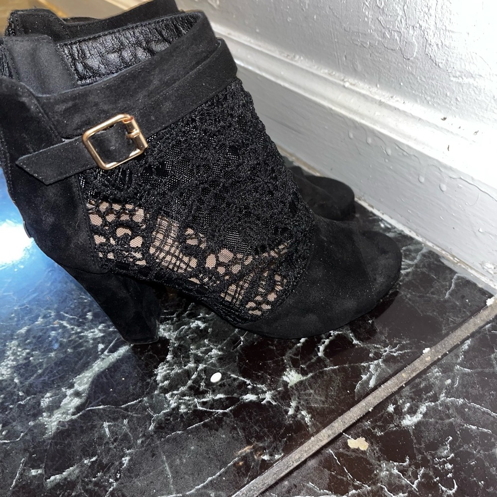 Elegant Black Lace Ankle Boots